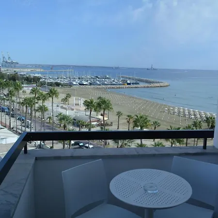 Les Palmiers Sunorama * 拉纳卡