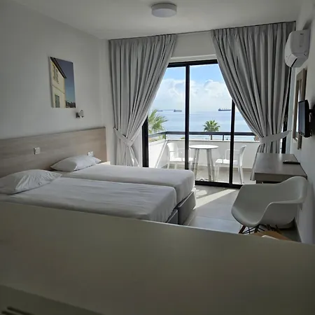 Les Palmiers Sunorama Apartment