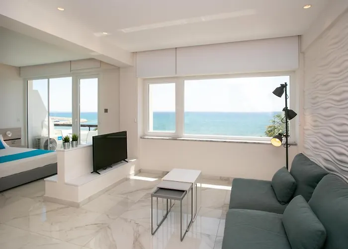 Les Palmiers Sunorama 公寓 *