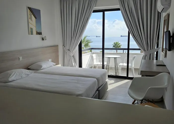 Les Palmiers Sunorama Apartment